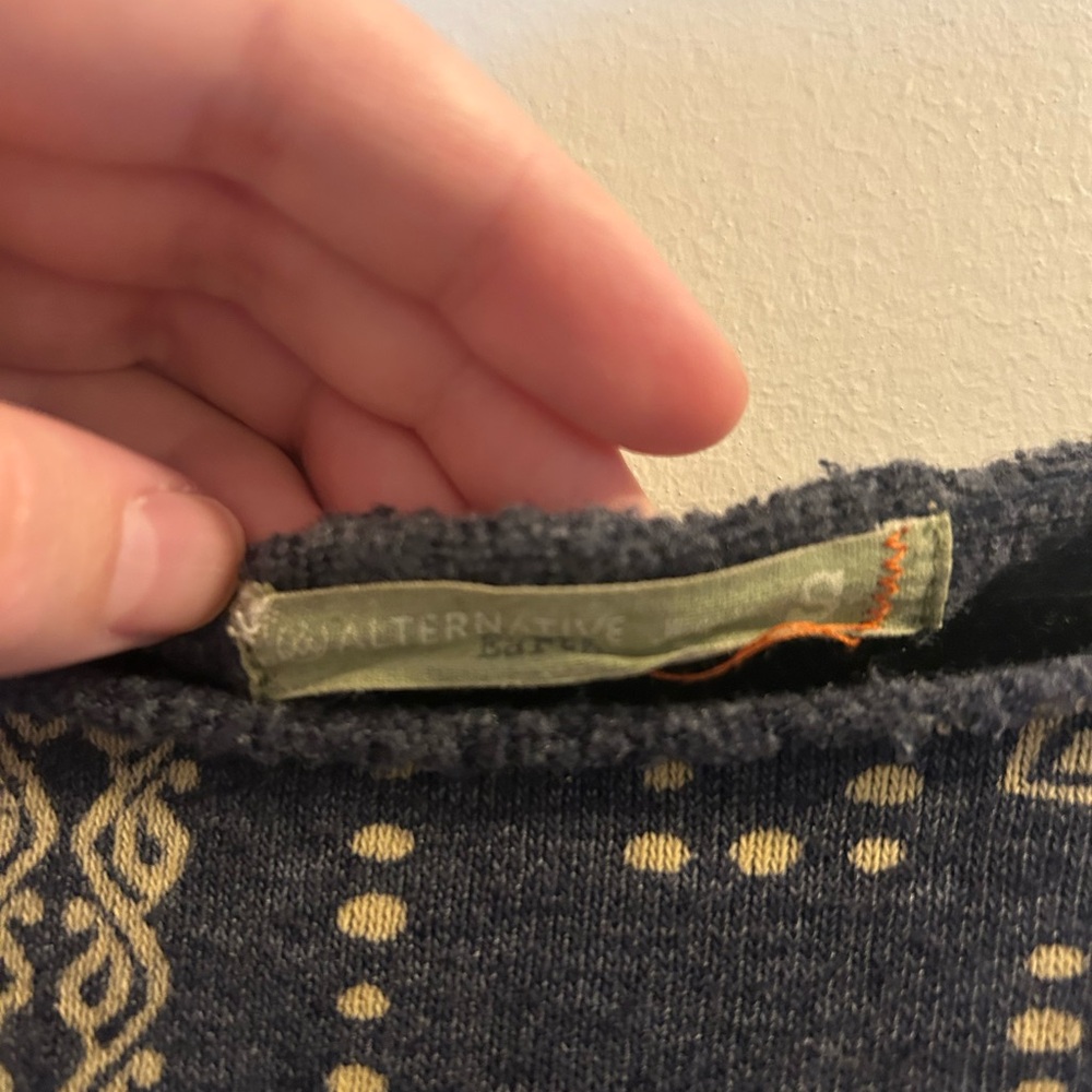 Alternative Blue and Cream Patterned Sweatshirt - Picture 4 of 5
